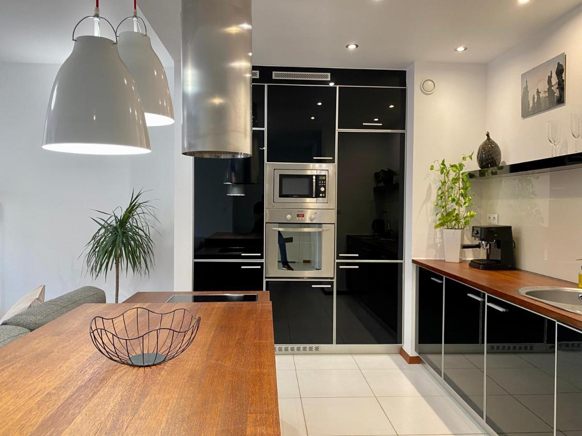 Angel Mint Apartment - Free Parking - Balcony クラクフ エクステリア 写真