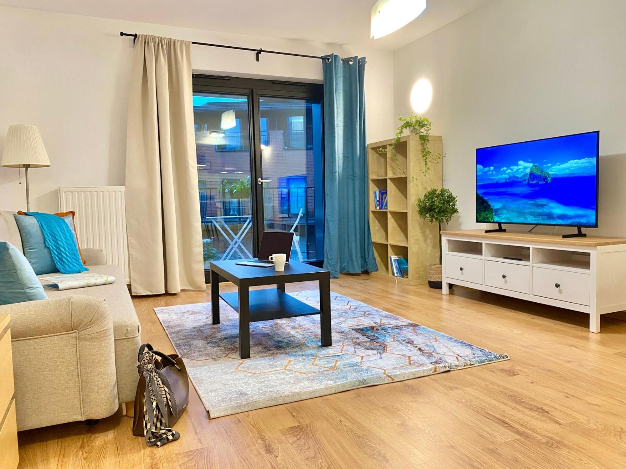 Angel Mint Apartment - Free Parking - Balcony クラクフ エクステリア 写真