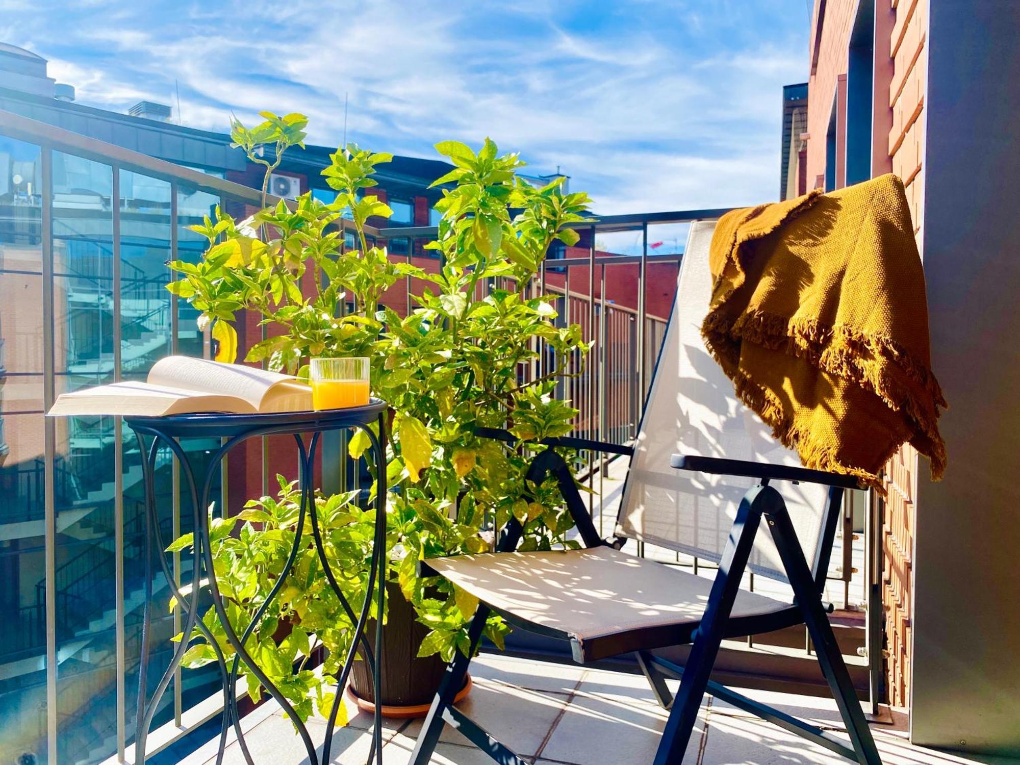 Angel Mint Apartment - Free Parking - Balcony クラクフ エクステリア 写真
